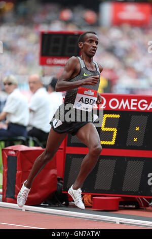 Bashir ABDI im Wettbewerb mit 5000 m Männer bei der IAAF Diamond League London Jubiläumsspiele, Queen Elizabeth Olympic Park, Stratford, London, U Stockfoto