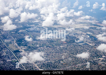 Hollywood, Florida, Ft. Lauderdale, Frontier Airline, Flugzeug, im Flug, Luftaufnahme, Wolken, Stadt, FL160714044 Stockfoto