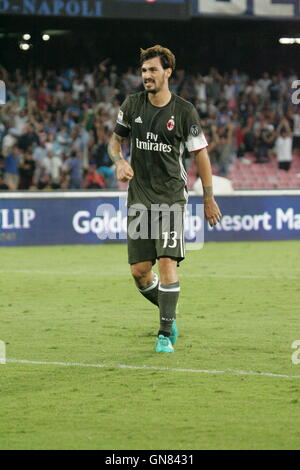 Napoli, Italien. 27. August 2016. Alessio Romagnoli (AC Milan) in Aktion während der Fußball-match zwischen SSC Napoli und AC Milan im Stadio San Paolo in Neapel. Endergebnis Napoli vs. AC Mailand 4-2. © Salvatore Esposito/Pacific Press/Alamy Live-Nachrichten Stockfoto