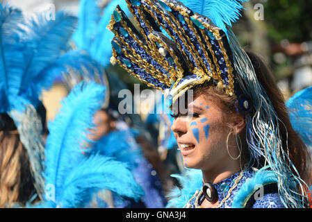 Notting Hill, London, Großbritannien. 29. August 2016. Notting Hill Carnival Haupttag. Bildnachweis: Matthew Chattle/Alamy Live-Nachrichten Stockfoto