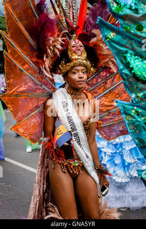 London, UK. 29. August 2016. Feiern auf dem Notting Hill Carnival in London am 29. August 2016. © Tom Arne Hanslien / Stockfoto