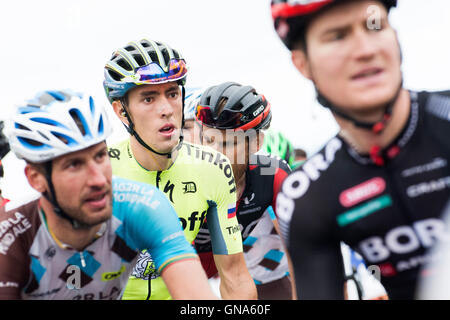 Covadonga, Spanien. 29. August 2016. Michael Gogl (Tinkoff) beendet die 10. Etappe der Radrennen "La Vuelta a España" (Spanien-Rundfahrt) zwischen Lugones und Seen von Covadonga am 29. August 2016 in Covadonga, Spanien. Bildnachweis: David Gato/Alamy Live-Nachrichten Stockfoto