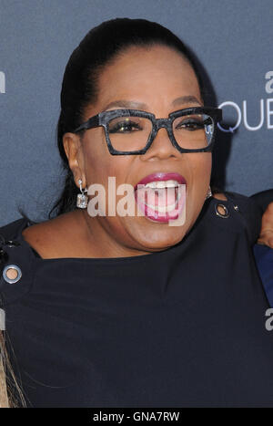 Burbank, CA, USA. 29. August 2016. 29. August 2016 - Burbank, Kalifornien. Oprah Winfrey. Premiere der OWN '' Königin Zucker '' bei Warner Bros.-Studio-Menge. Bildnachweis: Birdie Thompson/AdMedia Credit: Birdie Thompson/AdMedia/ZUMA Draht/Alamy Live-Nachrichten Stockfoto