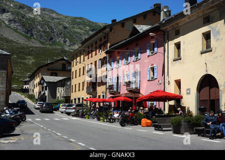 Alte Häuser in der Stadt Passo di Spluga, Provinz Sondrio, Italien Stockfoto