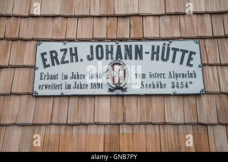 Die Adlersruhe-Berghütte auf dem Gross Glockner 3798m Stockfoto