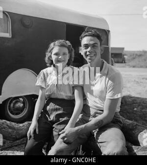 Porträt des jungen Paares, Wanderarbeitern im Verpackungsfirma, Kanal Point, Florida, USA, Marion Post Wolcott für Farm Security Administration, Februar 1939 Stockfoto