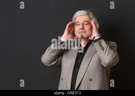 Professor Mann Universität oder Arbeitskollege im studio Stockfoto