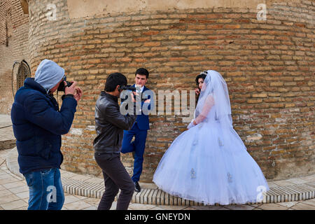 Usbekistan, Kachka Daria Region, Chakhrisabz, Tamerlan Heimatstadt, Hochzeitsfotografie Stockfoto