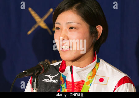 Haruka Tachimoto, Judo gold Medalist in Rio Olympic, spricht während einer Pressekonferenz in der Foreign Correspondents Club of Japan am 30. August 2016, Tokio, Japan. Die drei Goldmedaillen-Gewinner Judokas sprach über Rio 2016 Olympischen Spiele, wo Japan einen Rekord 12 erfasst Medaillen in dieser Disziplin und ihre Hoffnungen und Pläne für Tokio 2020. © Rodrigo Reyes Marin/AFLO/Alamy Live-Nachrichten Stockfoto