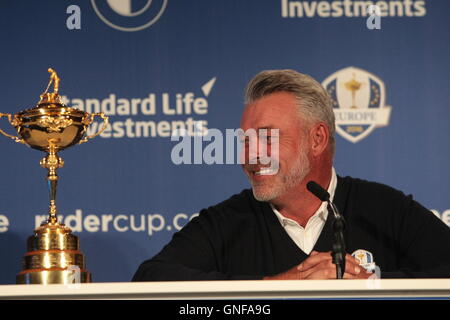 Darren Clarke, Kapitän der European Golf Ryder Cup Team 2016 Adressen der Medien bei der Bekanntgabe seiner Wild-card "Tipps" Stockfoto