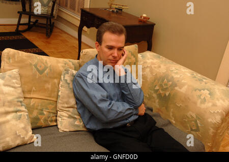 Atlanta, GA, USA. 17. August 2007. John Mark Karr in seiner Wohnung antik eingerichtet, aber spartanisch Spitze seines Vaters Atlanta nach Hause. © Robin Rayne Nelson/ZUMA Draht/Alamy Live-Nachrichten Stockfoto