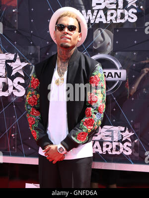 Los ANGELES, CA - 28. JUNI: Chris Brown nimmt am 28. Juni 2015 im Microsoft Theatre in Los Angeles, Kalifornien, an den BET Awards 2015 fest. Kredit: P.Michele/MediaPunch Stockfoto