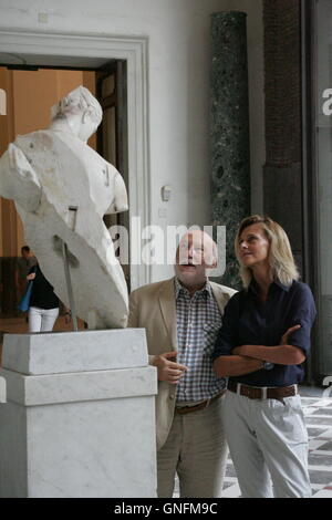 Napoli, Italien. 31. August 2016. "Antico Moderno e Post Moderno" Gespräch über Kunst Professor Domenico De Masi in einer Besprechung, die Analyse der Veränderungen der Zeit durch Soziologie. Den Pfad identifiziert der ökonomischen Ideen, politischen und kulturellen Rechte, die durch die Komplexität der Periode beginnend und endend mit dem industriellen Zeitalter bis zum heutigen Tag eingehalten werden. Im Bildnachweis Domenico De Masi: Salvatore Esposito/Alamy Live News Stockfoto