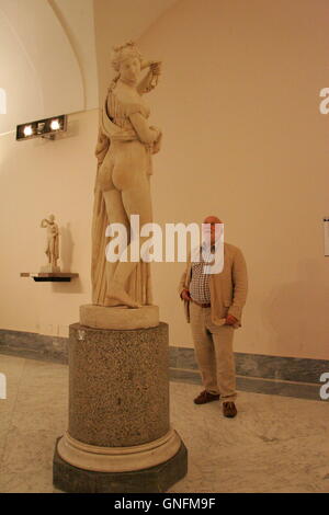 Napoli, Italien. 31. August 2016. "Antico Moderno e Post Moderno" Gespräch über Kunst Professor Domenico De Masi in einer Besprechung, die Analyse der Veränderungen der Zeit durch Soziologie. Den Pfad identifiziert der ökonomischen Ideen, politischen und kulturellen Rechte, die durch die Komplexität der Periode beginnend und endend mit dem industriellen Zeitalter bis zum heutigen Tag eingehalten werden. Im Bildnachweis Domenico De Masi: Salvatore Esposito/Alamy Live News Stockfoto