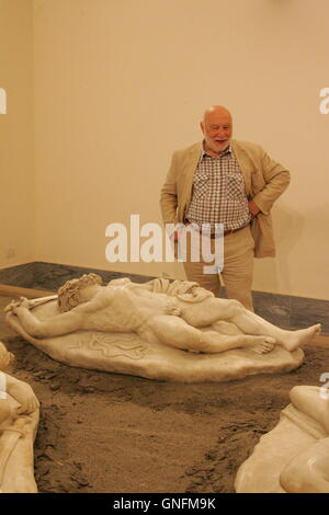 Napoli, Italien. 31. August 2016. "Antico Moderno e Post Moderno" Gespräch über Kunst Professor Domenico De Masi in einer Besprechung, die Analyse der Veränderungen der Zeit durch Soziologie. Den Pfad identifiziert der ökonomischen Ideen, politischen und kulturellen Rechte, die durch die Komplexität der Periode beginnend und endend mit dem industriellen Zeitalter bis zum heutigen Tag eingehalten werden. Im Bildnachweis Domenico De Masi: Salvatore Esposito/Alamy Live News Stockfoto