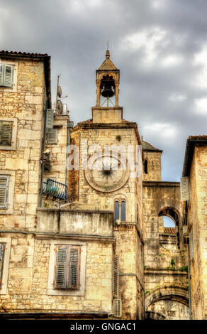 Turmuhr im Diokletianpalast in Split - Kroatien Stockfoto