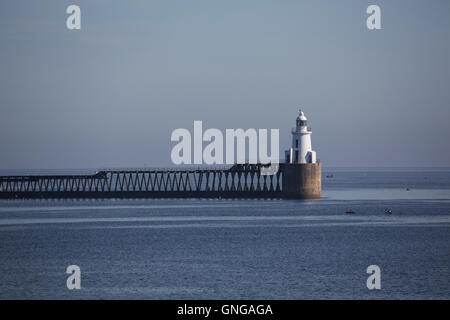 Blyth Harbour Leuchtturm der Nordsee Tall Ships Regatta in Blyth in Northumberland, England. Stockfoto