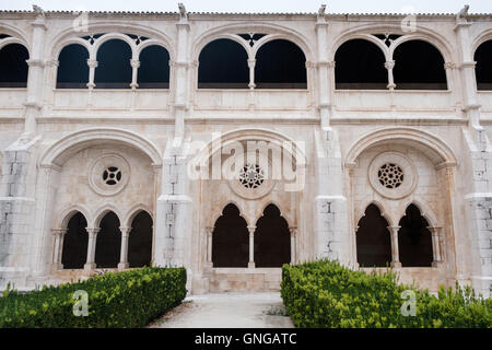 Verzierten Kreuzgang im Kloster Alcobaça, Portugal Stockfoto