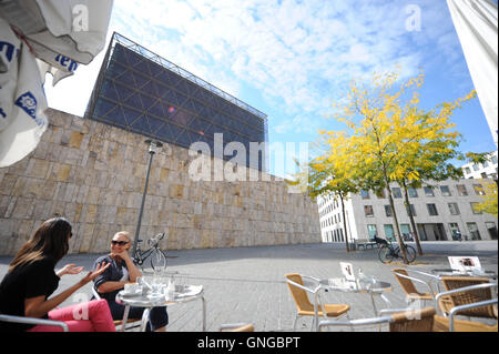 Stadtcafe und Synagoge am St.-Jakobs-Platz in München, 2014 Stockfoto