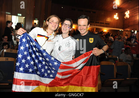 FIFA World Cup 2014: Fans bei den public-Viewing in München, 2014 Stockfoto