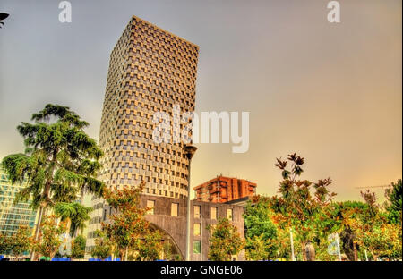 Gebäude in der Innenstadt von Tirana - Albanien Stockfoto