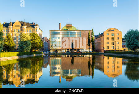 Blick auf das finnische Nationaltheater - Helsinki Stockfoto