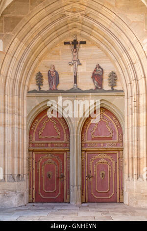 Eingang Portal, Saint George's Minster, Altstadt, Dinkelsbühl, Franken, Bayern, Deutschland Stockfoto