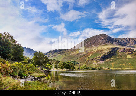 Lake Buttermere, Heu stapeln und hohen Stil, Nationalpark Lake District, Cumbria, England, UK Stockfoto