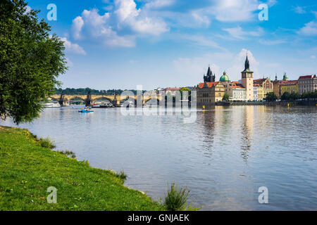 Blick vom Park auf Shooter-Insel (Střelecký Ostrov) Prag Tschechische Republik Europa Stockfoto