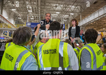 Sterling Heights, Michigan - Fiat Chrysler Automobile-Chef Sergio Marchionne Gespräche mit Journalisten. Stockfoto