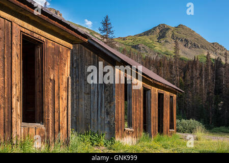 Carson Geisterstadt aus der Alpine Loop Scenic Byway in der Nähe von Lake City, Colorado. Stockfoto