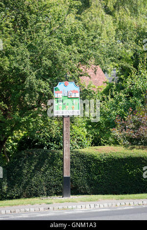 Das Dorf Schild am hohen Ostern Essex UK Stockfoto