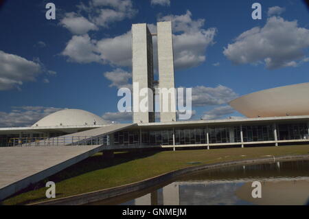 Plaza des brasilianischen Kongress Center der Regierung in Brasilia Hauptstadt von Brasilien Haus der Abgeordneter und Senat Stockfoto