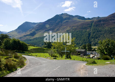 Lake Buttermere, Heu stapeln und hohen Stil, Nationalpark Lake District, Cumbria, England, UK Stockfoto