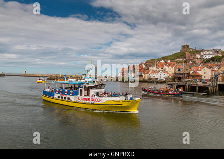 Whitby - Szenen aus dieser wunderschönen nördlichen Küstenort umfasst einen geschäftigen Hafen. Stockfoto