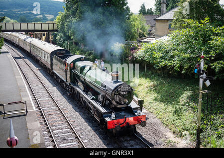 Ein Fahrer Erfahrung Kurs Dampfzug von Winchcombe Station UK abfahrbereit Stockfoto