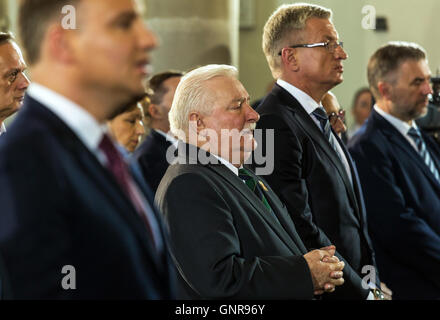 Posen, Polen, Lech Walesa, ehemaliger Präsident von Polen, eine Messe anlässlich des 60. Jahrestags der Posen Workers Rebellion Stockfoto