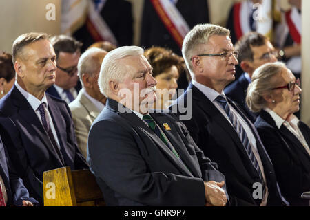 Posen, Polen, Lech Walesa, ehemaliger Präsident von Polen, eine Messe anlässlich des 60. Jahrestags der Posen Workers Rebellion Stockfoto