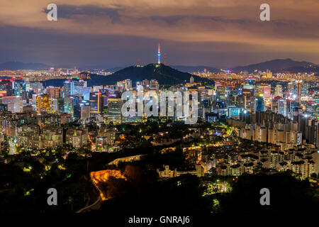 Korea, Seoul in der Nacht, Südkorea Skyline der Stadt. Stockfoto