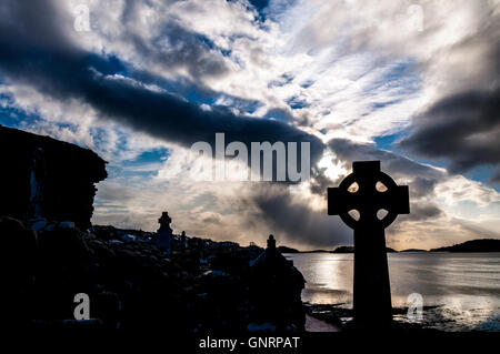 Keltisches Kreuz Grabstein, Friedhof der Abtei, Donegal Town, County Donegal, Irland Stockfoto