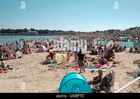 Crowded Weymouth beach Stockfoto