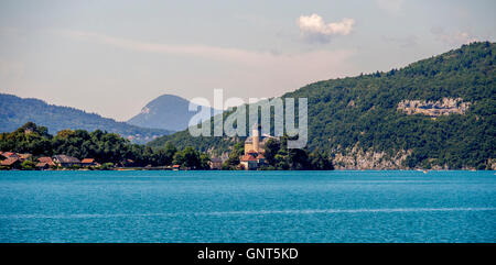 Blick auf die Burg von Duingt am Lac d ' Annecy, Haute-Savoie, Frankreich, Europa Stockfoto