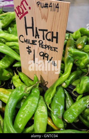 Luke Chilli bei Wegmans Lebensmittelgeschäft, Westwood, Massachusetts, USA Stockfoto