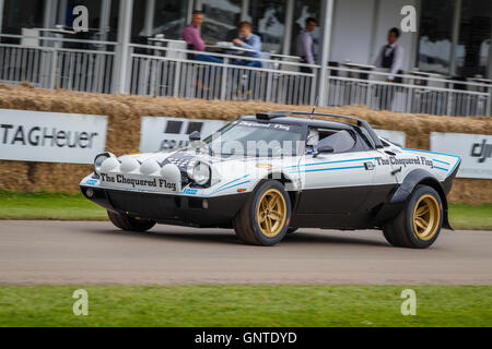 1974 Lancia Stratos mit Fahrer Mauro Ambrogi auf die 2016 Goodwood Festival of Speed, Sussex, UK. Stockfoto