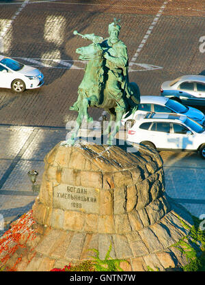 Ansicht von Bohdan Khmelnytsky Denkmal in Kiew, Ukraine. Stockfoto