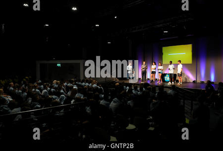 Talent Inspiration Programm (Tipp) Präsentation am ersten Tag der Schule Spiele 2016, Loughborough University. PRESSEVERBAND Foto. Bild Datum: Donnerstag, 1. September 2016. Stockfoto