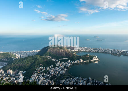 Lagoa – Wohnviertel rund um die Lagune Rodrigo de Freitas in Rio De Janeiro Stockfoto