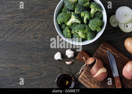 Brokkoli-Suppe Zutaten Stockfoto