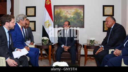 Neue Delh, neue Delh, Indien. 1. September 2016. US-Außenminister John Kerry trifft Abdel Fattah as-Sisi, Präsident von Ägypten, in Neu-Delhi, Indien, am 1. September 2016 Credit: ägyptische Präsident Büro/APA Bilder/ZUMA Draht/Alamy Live News Stockfoto