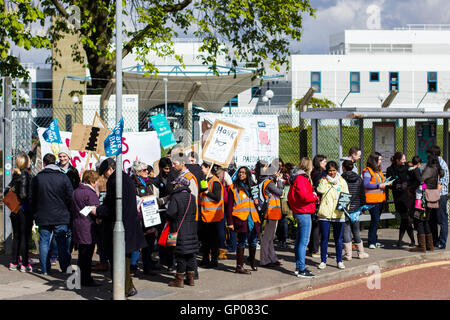 Ärzte streiken in Woolwich, South East London Stockfoto